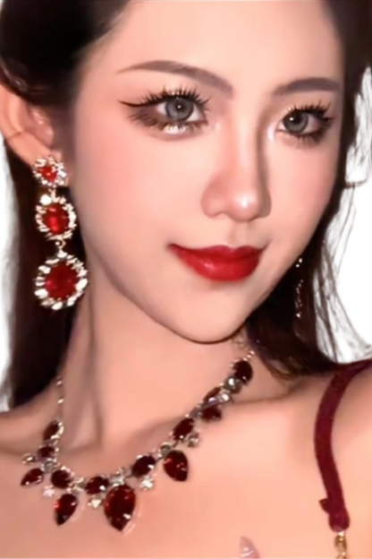 Brinco de Pedras vermelhas